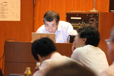 「電気化学とその計測の基礎」元東京大学工学部 助教授　渡辺 訓行 先生